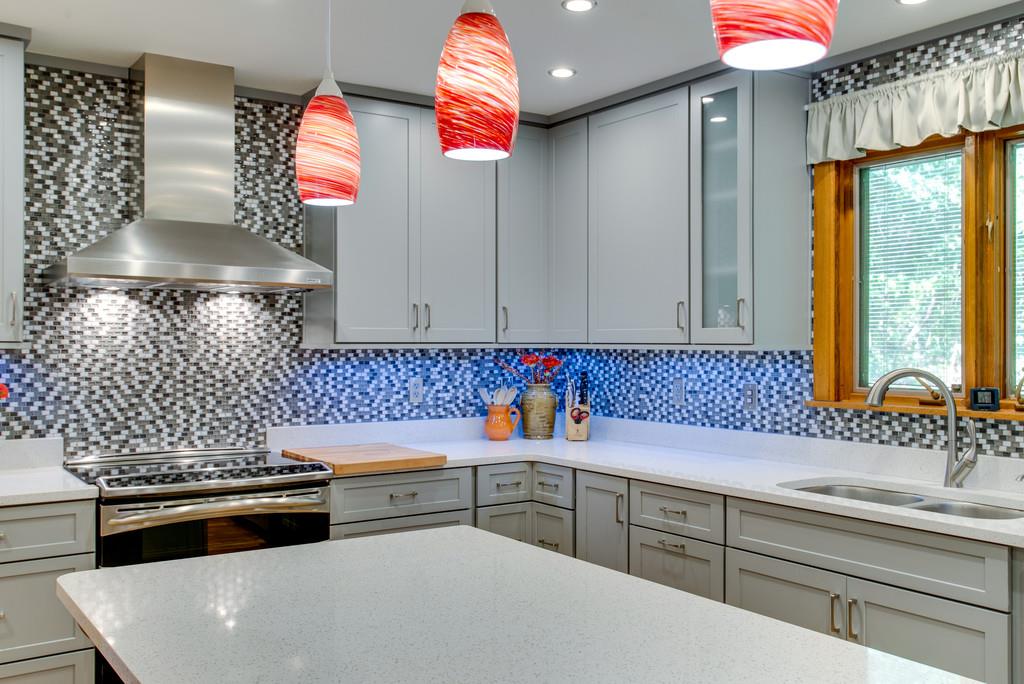 721 Tri Cities Farm Road Winchester, TN 37398 - Photo 11 of 30 Kitchen also offer LED lighting under the cabinets