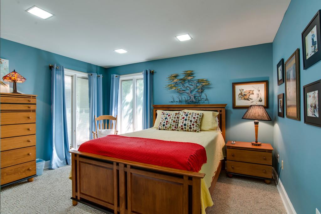721 Tri Cities Farm Road Winchester, TN 37398 - Photo 22 of 30 Another guest room. Each guest room is also wires so that you can control the lights from the bedside table