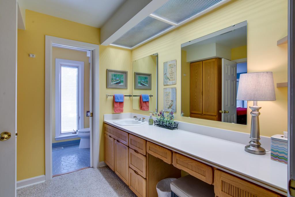 721 Tri Cities Farm Road Winchester, TN 37398 - Photo 23 of 30 Guest bathroom has heated floors and an auto fan that kicks on automatically after 90 seconds.