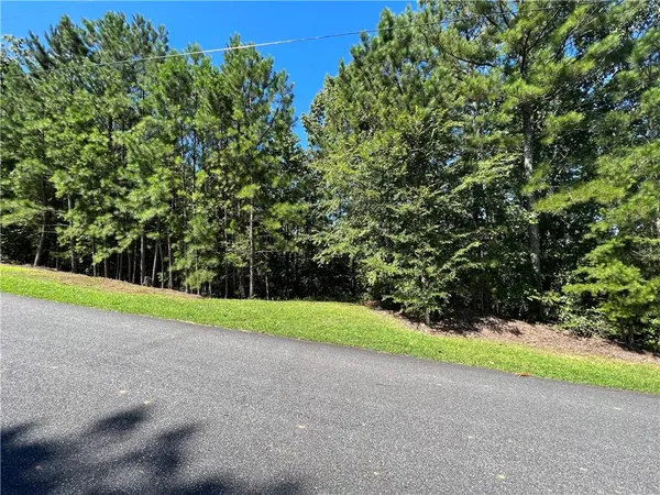 $170,000 | 16 Hawks Branch Lane, White, GA 30184