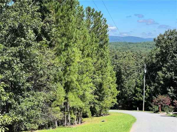 $170,000 | 16 Hawks Branch Lane, White, GA 30184