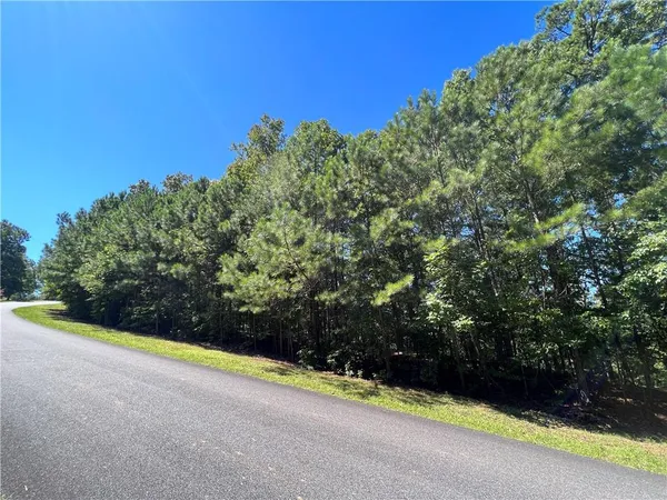 $170,000 | 16 Hawks Branch Lane, White, GA 30184