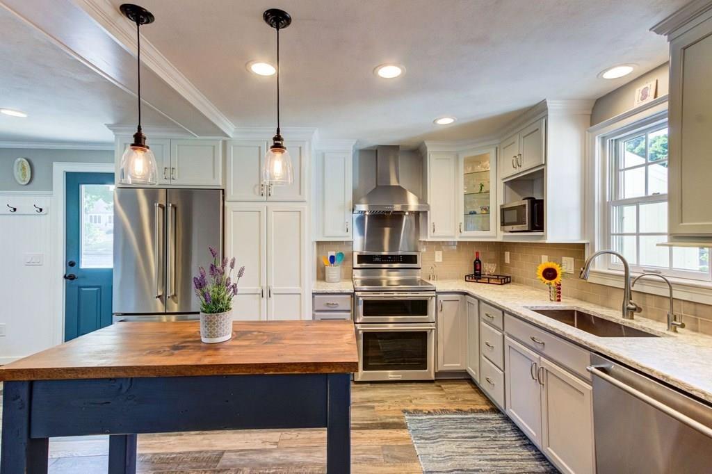 19 Valley Brook Road Westborough, MA 01581 - Photo 12 of 42 Gallery Image 12