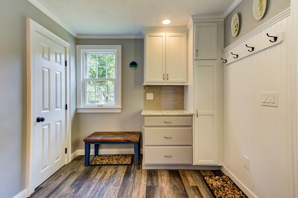 19 Valley Brook Road Westborough, MA 01581 - Photo 7 of 42 Gallery Image 7