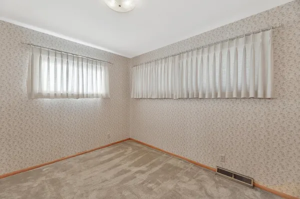 $175,000 | 1417 North Georgie Avenue, Derby, KS 67037