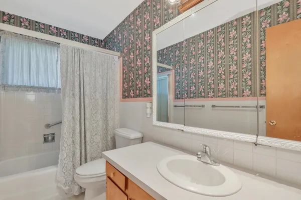 $175,000 | 1417 North Georgie Avenue, Derby, KS 67037