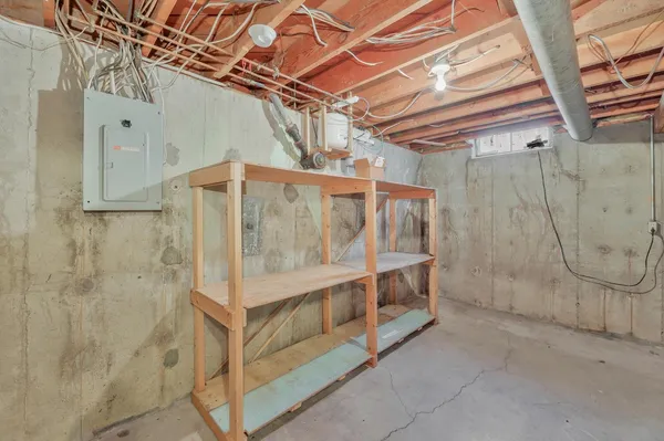 $175,000 | 1417 North Georgie Avenue, Derby, KS 67037