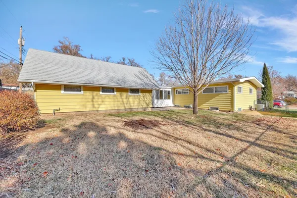 $175,000 | 1417 North Georgie Avenue, Derby, KS 67037