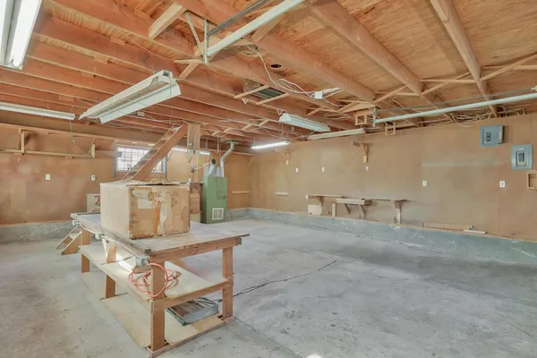 $175,000 | 1417 North Georgie Avenue, Derby, KS 67037