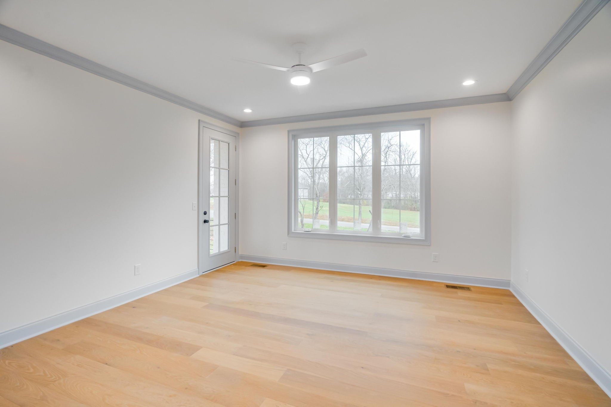 2235 Alvin Head Road Springfield, TN 37172 - Photo 16 of 31 a view of an empty room with a window