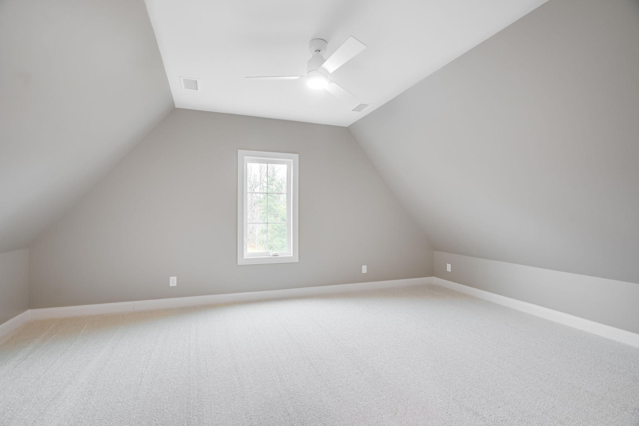 2235 Alvin Head Road Springfield, TN 37172 - Photo 22 of 31 an empty room with a window