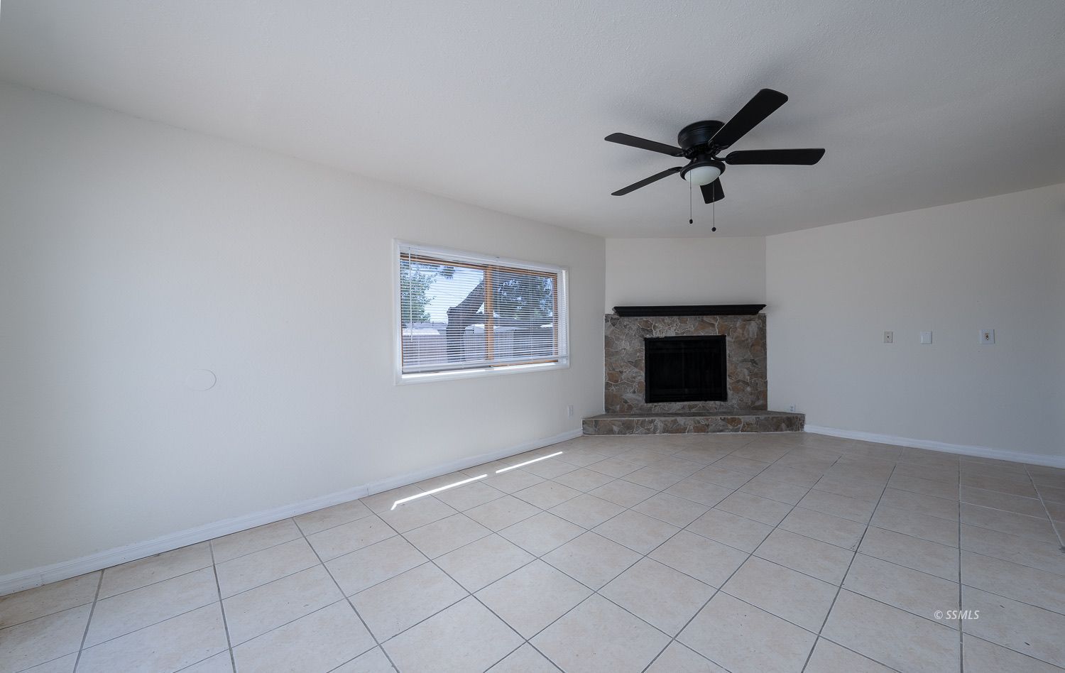 320 North Helena Street Ridgecrest, CA 93555 - Photo 28 of 39