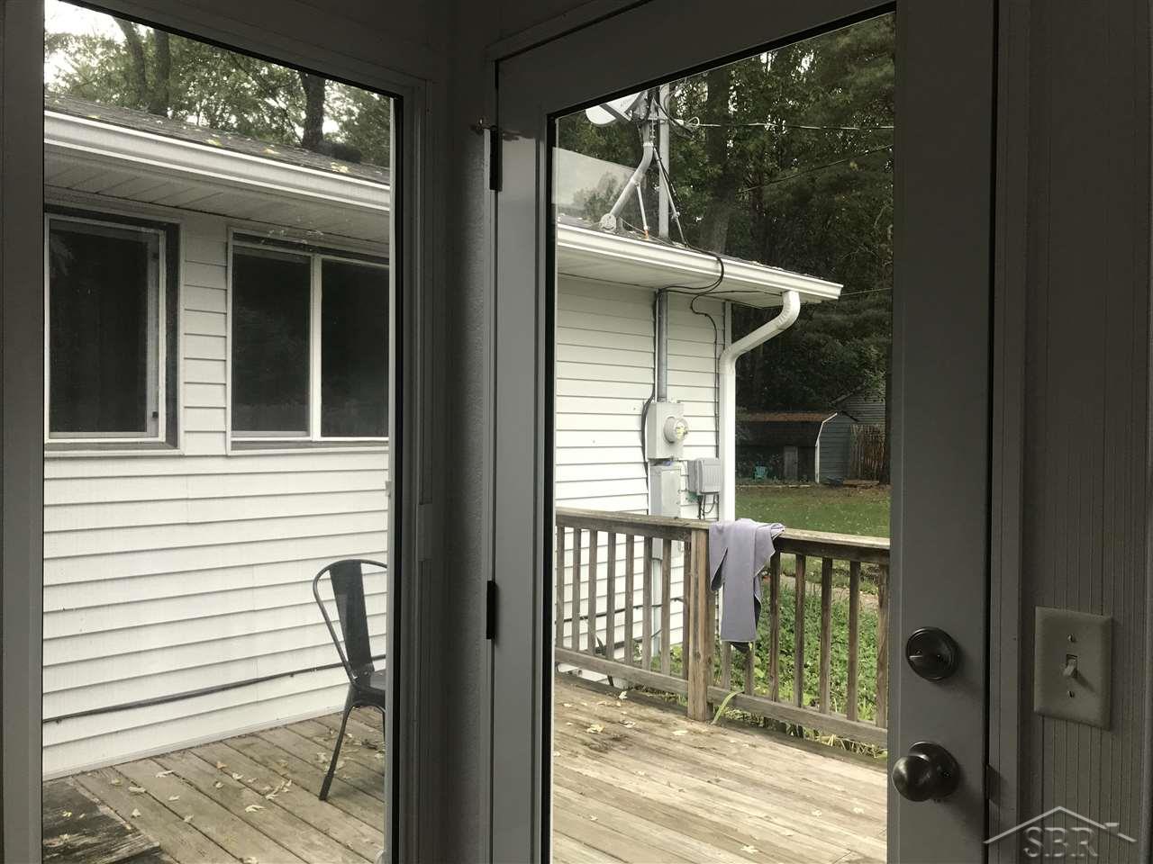 8172 Geddes Road Saginaw, MI 48609 - Photo 41 of 47 31395174-40.JPG