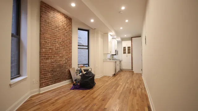 $8,900,000 | 484 Amsterdam Avenue | Upper West Side