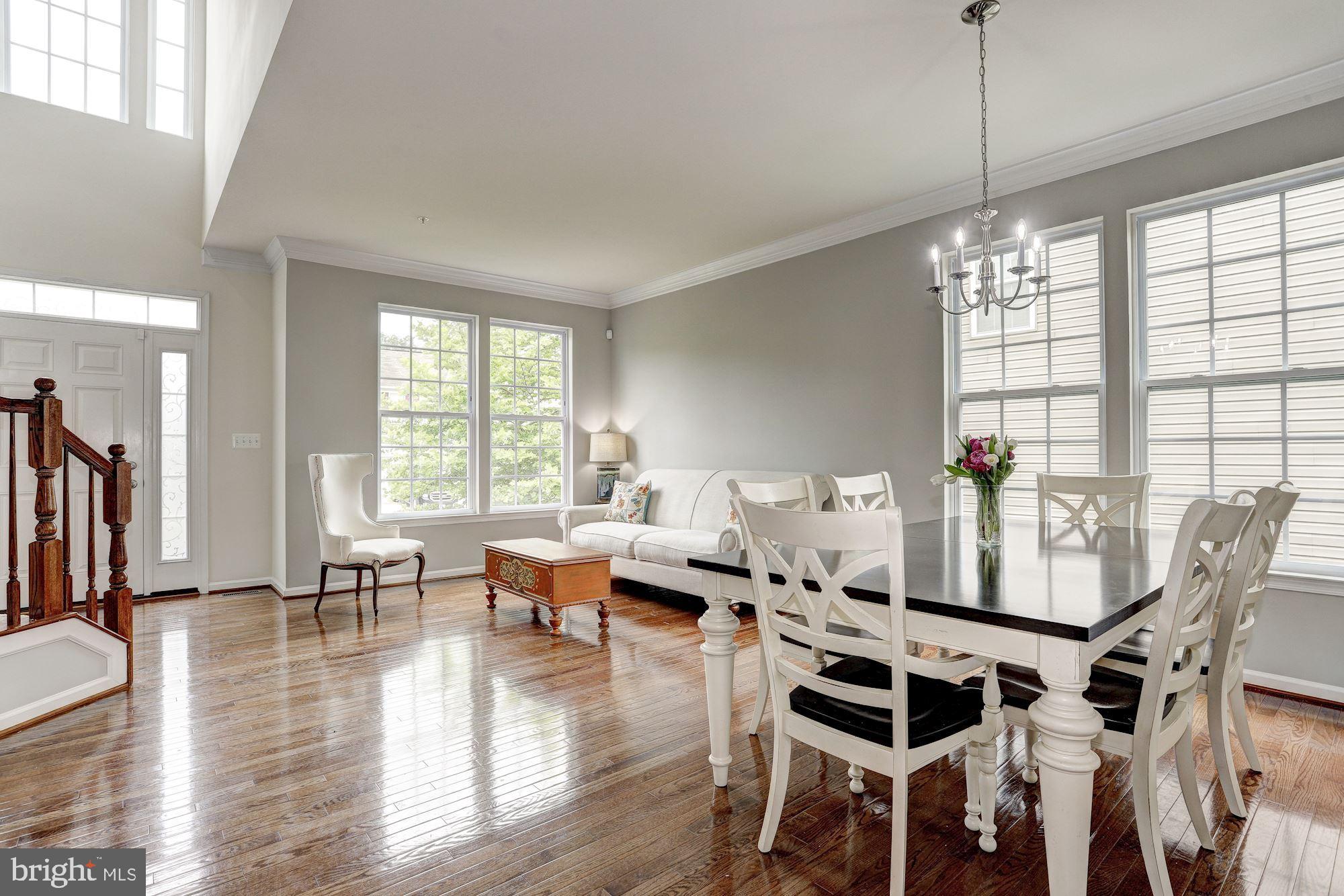 6309 Seton Ridge Drive Baltimore, MD 21207 - Photo 5 of 30 Living and Dining Rooms