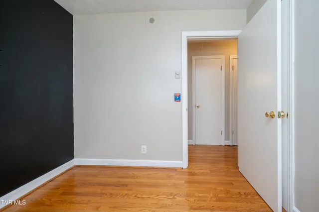 $315,000 | 361 Woodcrest Drive, Kingsport, TN 37663