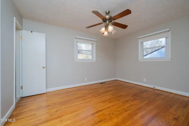 $315,000 | 361 Woodcrest Drive, Kingsport, TN 37663