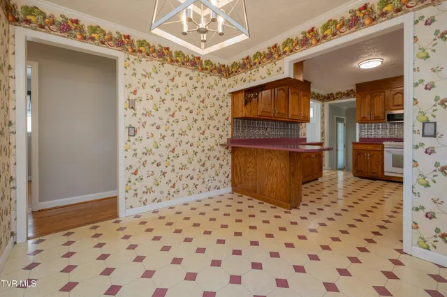 $315,000 | 361 Woodcrest Drive, Kingsport, TN 37663