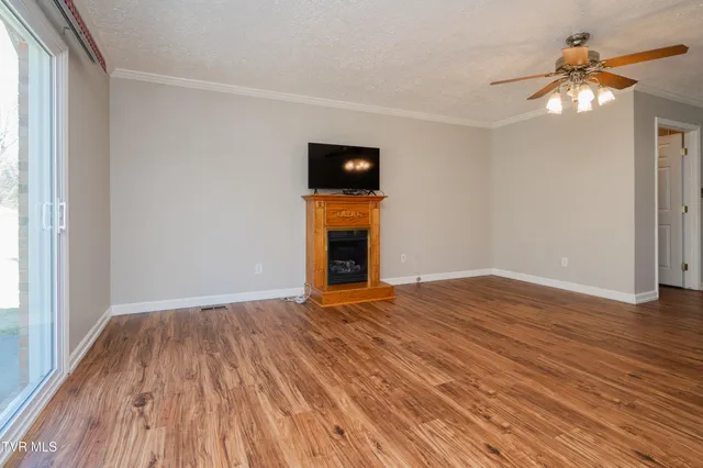 $315,000 | 361 Woodcrest Drive, Kingsport, TN 37663