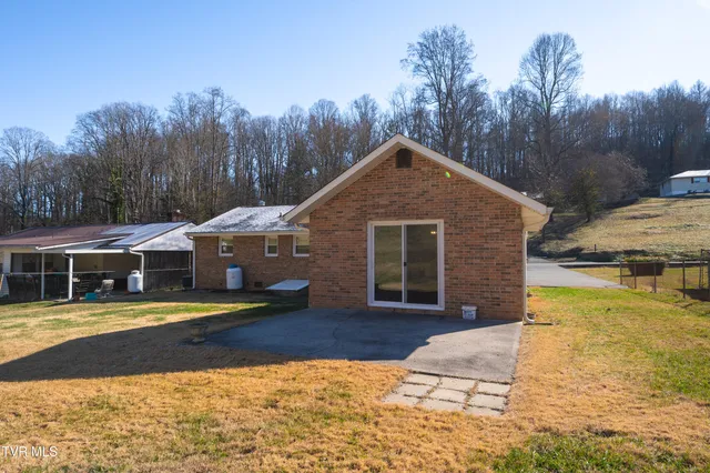 $315,000 | 361 Woodcrest Drive, Kingsport, TN 37663