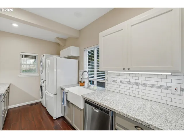 $479,900 | 37373 Goldenrain Street, Sandy, OR 97055