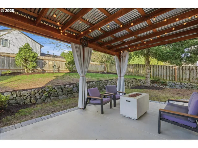 $479,900 | 37373 Goldenrain Street, Sandy, OR 97055