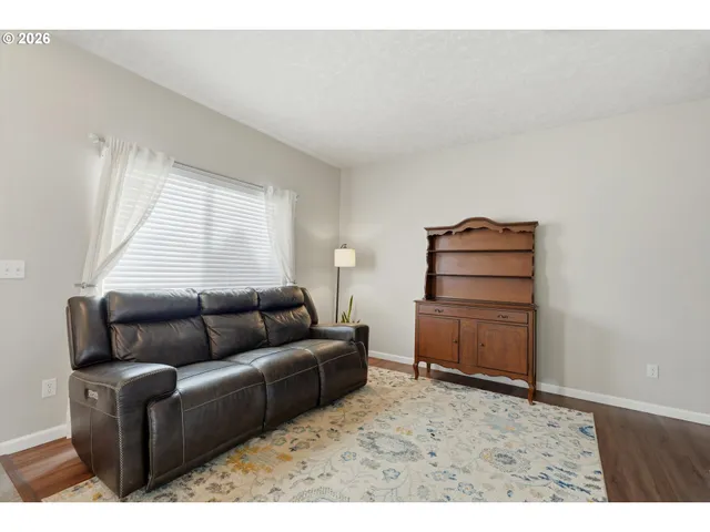 $479,900 | 37373 Goldenrain Street, Sandy, OR 97055