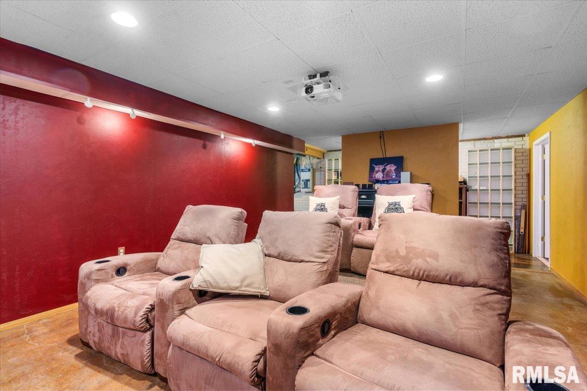 1017 Post Road Springfield, IL 62712 - Photo 29 of 37