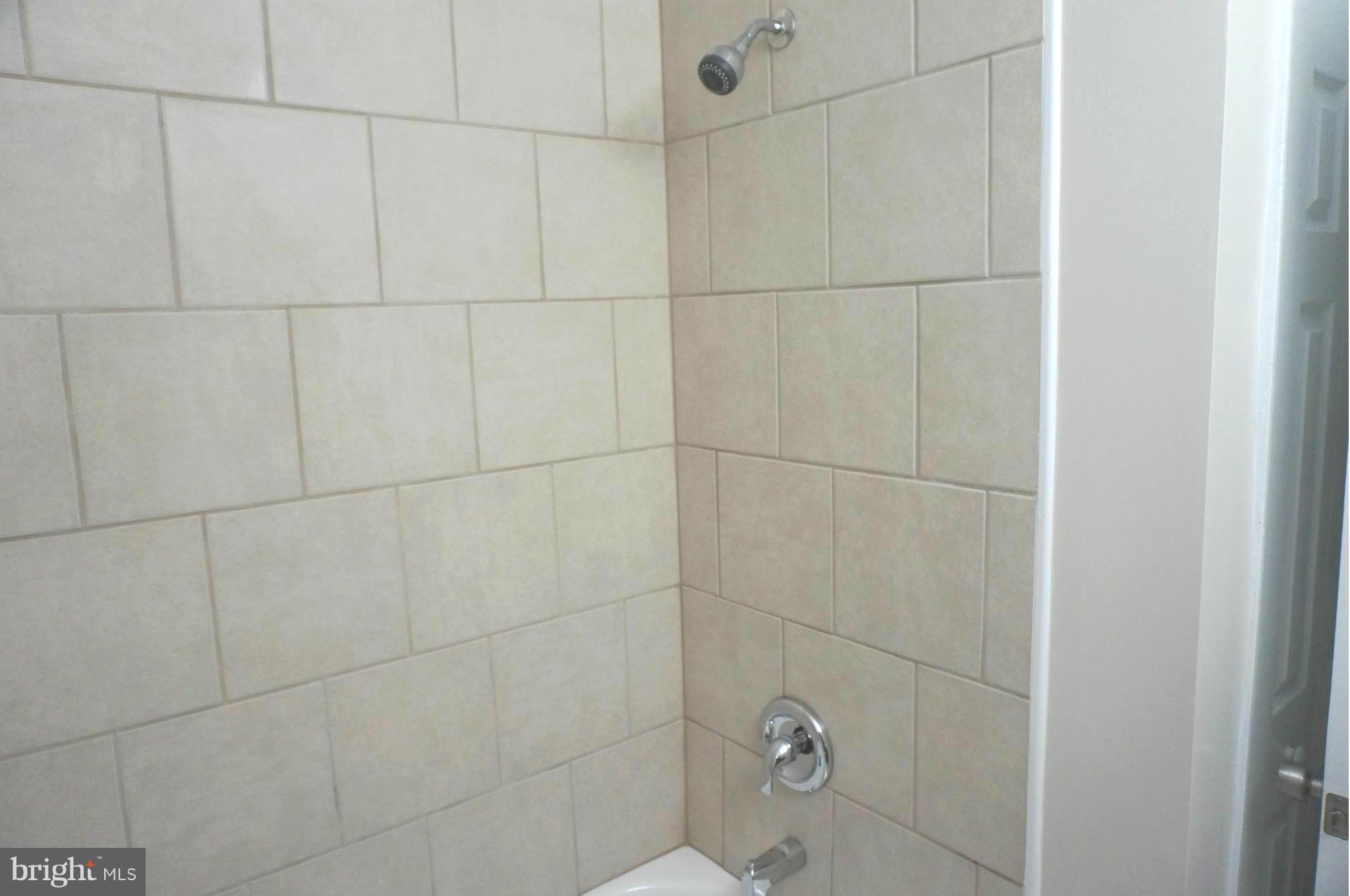 2011 Ormand Road Baltimore, MD 21222 - Photo 13 of 28