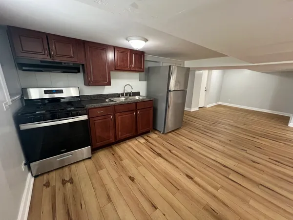 $1,200 | 8559 South Bennett Avenue, Unit GARDEN, Chicago, IL 60617