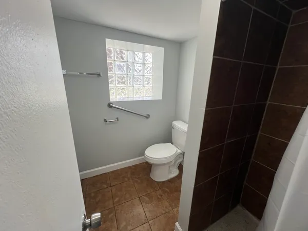 $1,200 | 8559 South Bennett Avenue, Unit GARDEN, Chicago, IL 60617