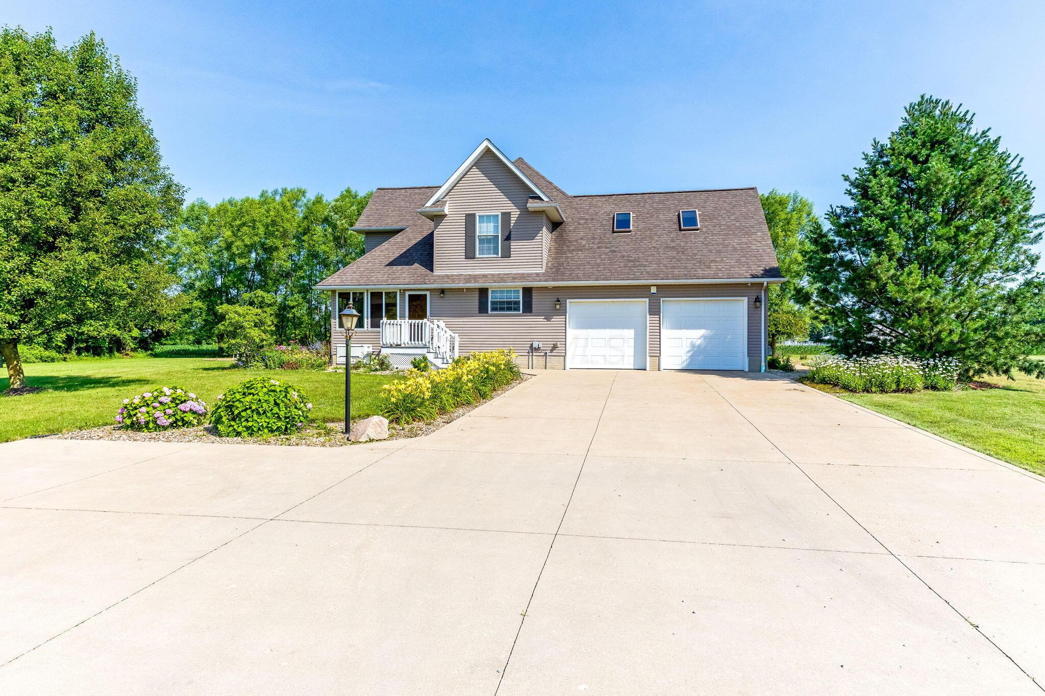 6247 State Rte 61 Shelby, OH 44875 - Photo 4 of 93 6-web-or-mls-011A5408