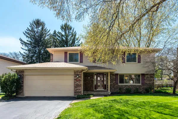$725,000 | 647 West Kimball Avenue, Palatine, IL 60067