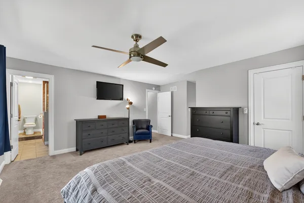$725,000 | 647 West Kimball Avenue, Palatine, IL 60067