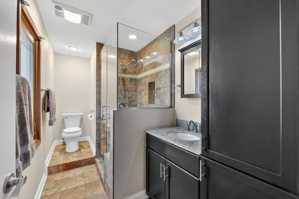 $725,000 | 647 West Kimball Avenue, Palatine, IL 60067