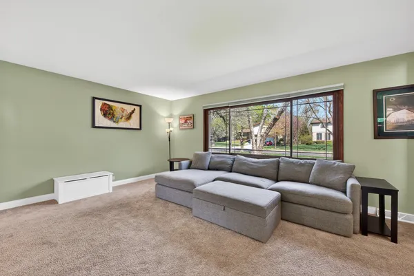 $725,000 | 647 West Kimball Avenue, Palatine, IL 60067