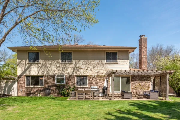 $725,000 | 647 West Kimball Avenue, Palatine, IL 60067