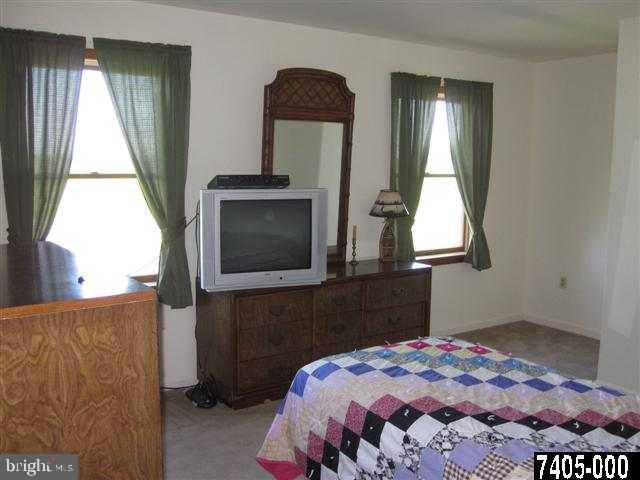 66 McGlaughlin Road Gettysburg, PA 17325 - Photo 12 of 23 Gallery Image 12