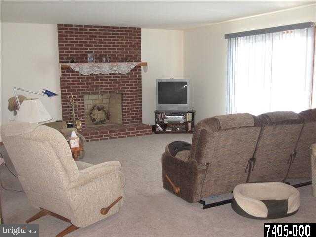 66 McGlaughlin Road Gettysburg, PA 17325 - Photo 5 of 23 Gallery Image 5