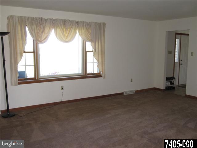 66 McGlaughlin Road Gettysburg, PA 17325 - Photo 9 of 23 Gallery Image 9