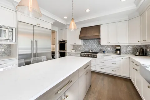 $1,500,000 | 630 Hillside Avenue, Elmhurst, IL 60126