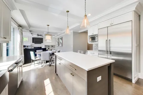 $1,500,000 | 630 Hillside Avenue, Elmhurst, IL 60126