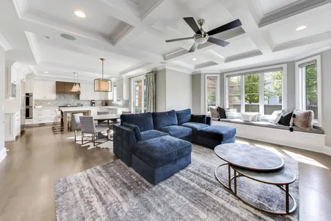 $1,500,000 | 630 Hillside Avenue, Elmhurst, IL 60126