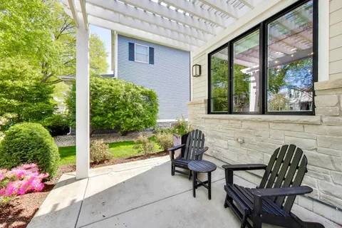 $1,500,000 | 630 Hillside Avenue, Elmhurst, IL 60126