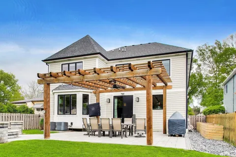 $1,500,000 | 630 Hillside Avenue, Elmhurst, IL 60126