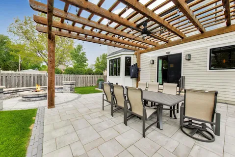 $1,500,000 | 630 Hillside Avenue, Elmhurst, IL 60126