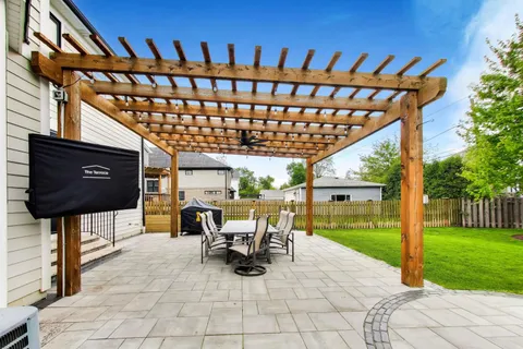 $1,500,000 | 630 Hillside Avenue, Elmhurst, IL 60126