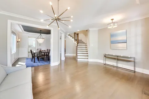 $1,500,000 | 630 Hillside Avenue, Elmhurst, IL 60126