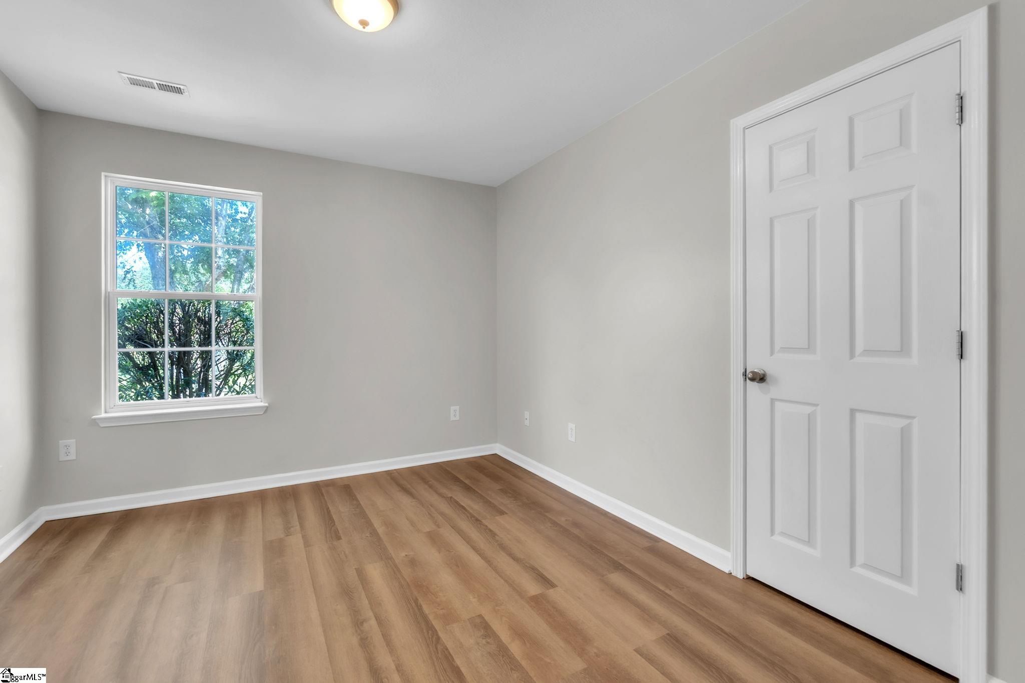 221 Riverbreeze Road Greenville, SC 29611 - Photo 17 of 25