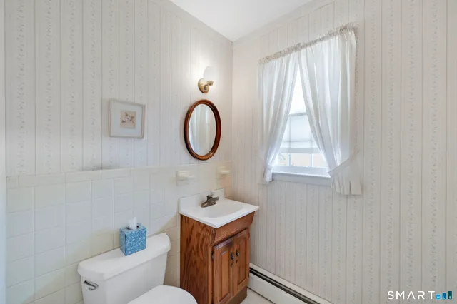 $639,900 | 415 Cascade Drive, Fairfield, CT 06825